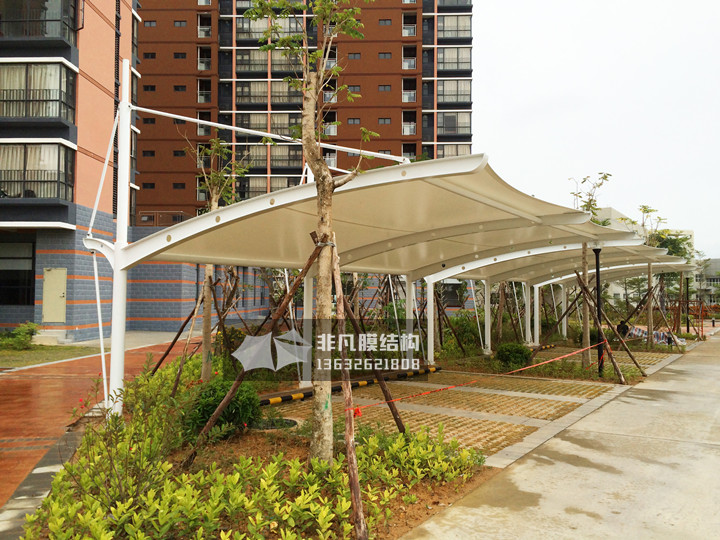 TC026 斜拉式膜結構停車棚 惠州大亞灣惠煉家園