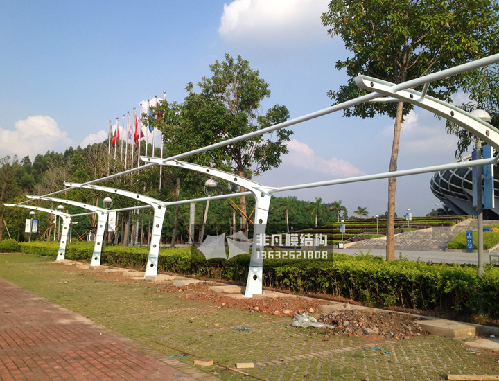 TC035 充電站膜結(jié)構(gòu)雨棚 深圳坪山體育館